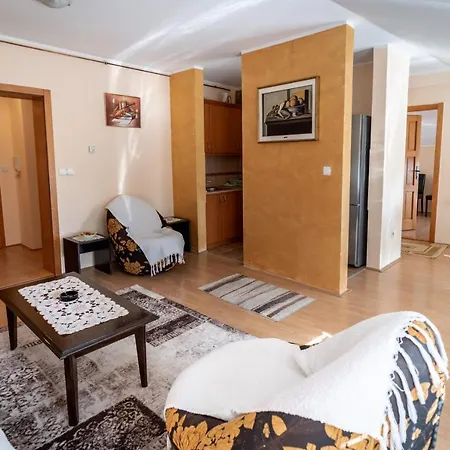Lenka Lux Apartment *
