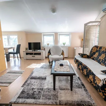 Lenka Lux Apartment Arandjelovac